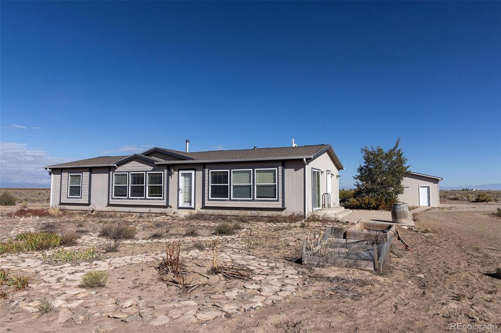 3211 Lane 2 North, Mosca, CO 81146