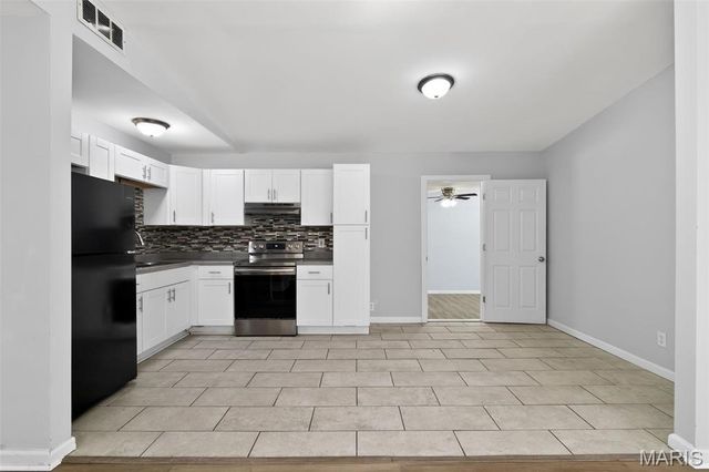 9732 Cambria Drive, St Louis, MO 63136