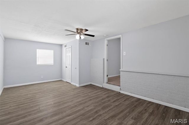 9732 Cambria Drive, St Louis, MO 63136