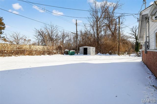 9732 Cambria Drive, St Louis, MO 63136