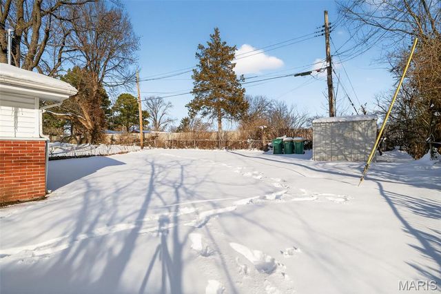 9732 Cambria Drive, St Louis, MO 63136