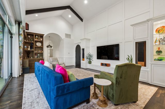 1306 Morrow Road, Valley View, TX 76272