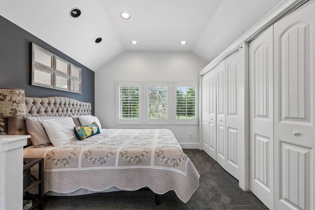1306 Morrow Road, Valley View, TX 76272