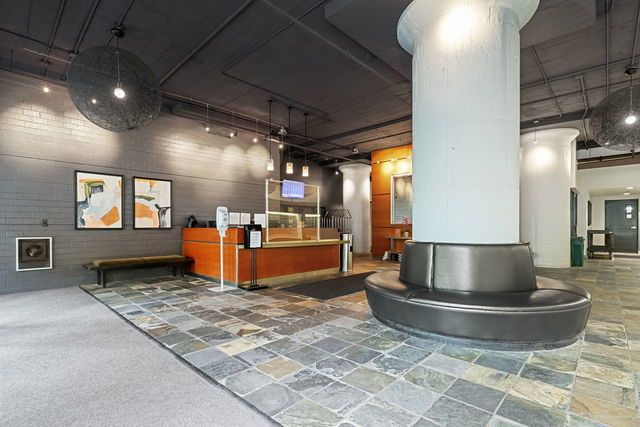 1530 S State Street 17R, Chicago, IL 60605