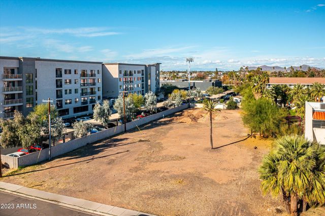 519 W GLENROSA Avenue 152, Phoenix, AZ 85013