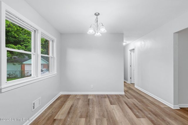 8011 Zelma Fields Ave, Louisville, KY 40228