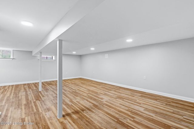 8011 Zelma Fields Ave, Louisville, KY 40228