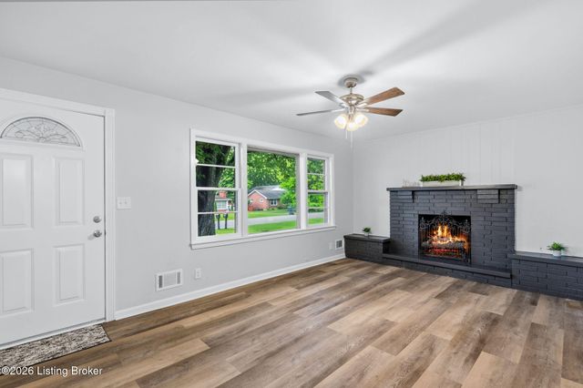 8011 Zelma Fields Ave, Louisville, KY 40228