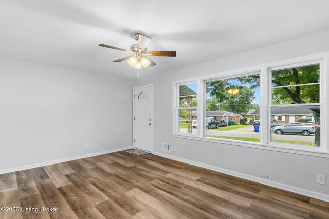8011 Zelma Fields Ave, Louisville, KY 40228