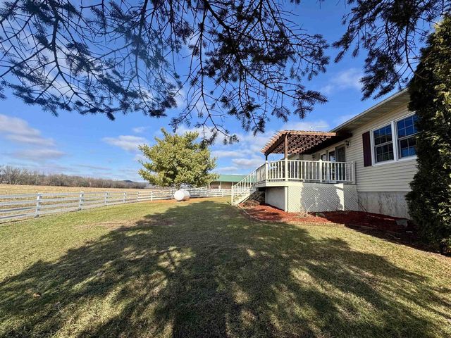 28632 County Hwy BA, Richland Center, WI 53581