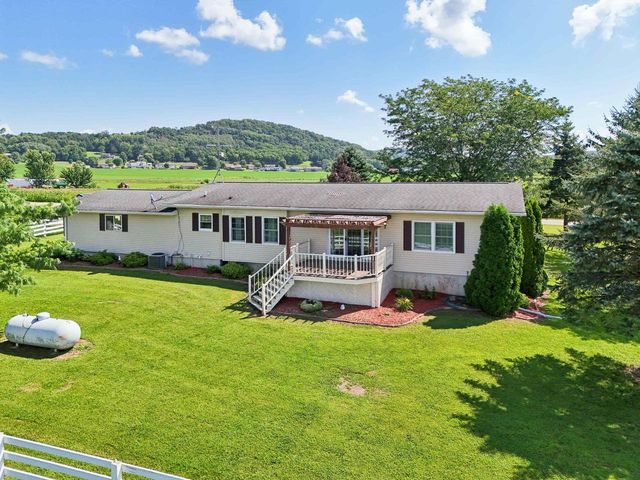 28632 County Hwy BA, Richland Center, WI 53581