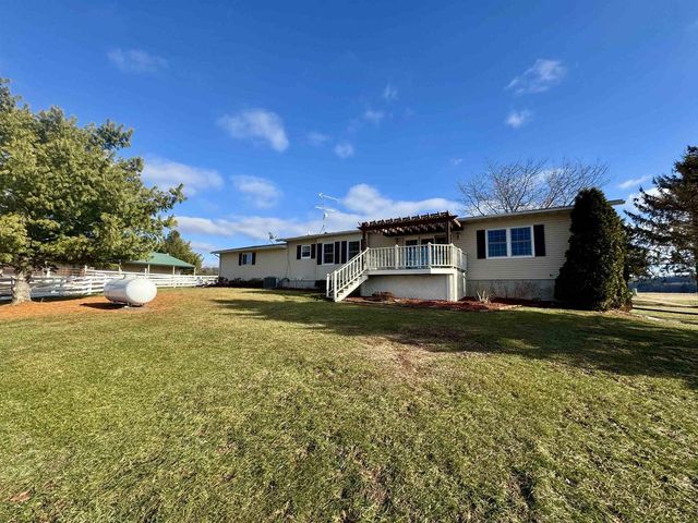 28632 County Hwy BA, Richland Center, WI 53581
