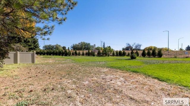 1295 Canyon Avenue, Idaho Falls, ID 83402