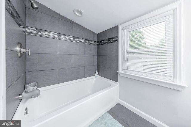 415 LAKE AVE, Pitman, NJ 08071