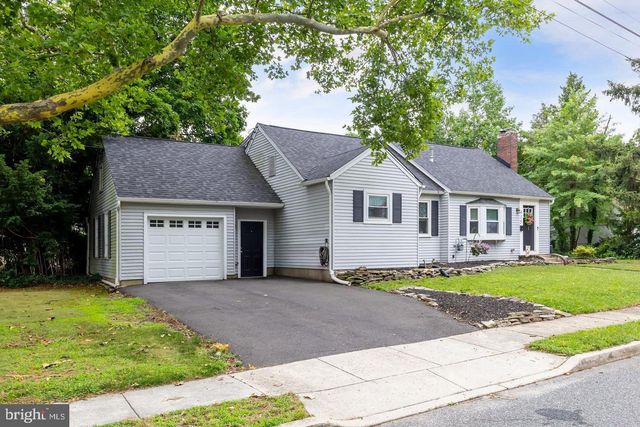 415 LAKE AVE, Pitman, NJ 08071
