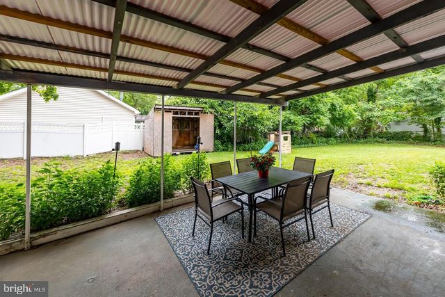 415 LAKE AVE, Pitman, NJ 08071