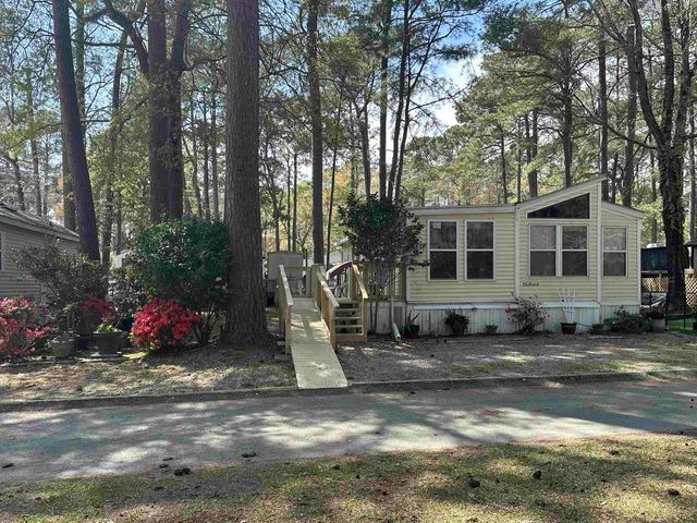 613 5th Ave. S, Myrtle Beach, SC 29578