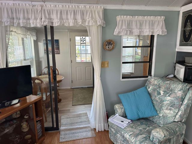 613 5th Ave. S, Myrtle Beach, SC 29578