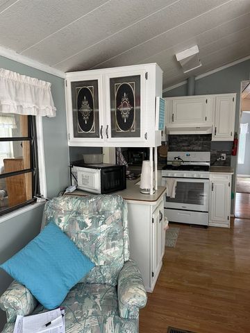 613 5th Ave. S, Myrtle Beach, SC 29578