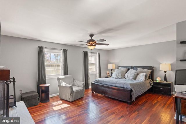 9000 FORESTVIEW DR, Manassas, VA 20112