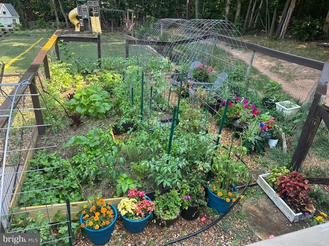 9000 FORESTVIEW DR, Manassas, VA 20112