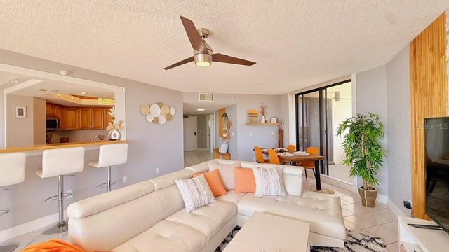 5940 PELICAN BAY PLAZA S 1105, Gulfport, FL 33707