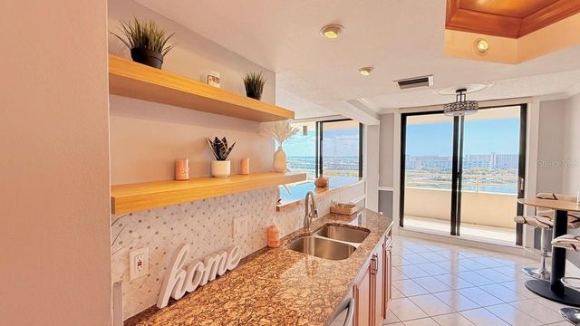 5940 PELICAN BAY PLAZA S 1105, Gulfport, FL 33707