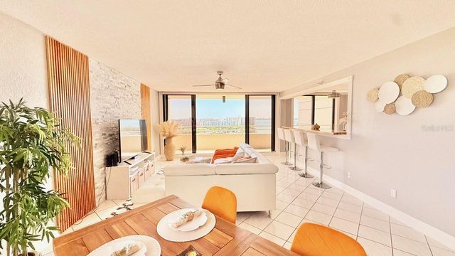 5940 PELICAN BAY PLAZA S 1105, Gulfport, FL 33707