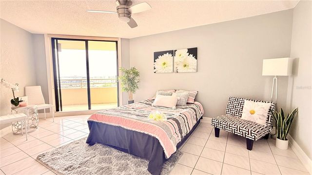 5940 PELICAN BAY PLAZA S 1105, Gulfport, FL 33707