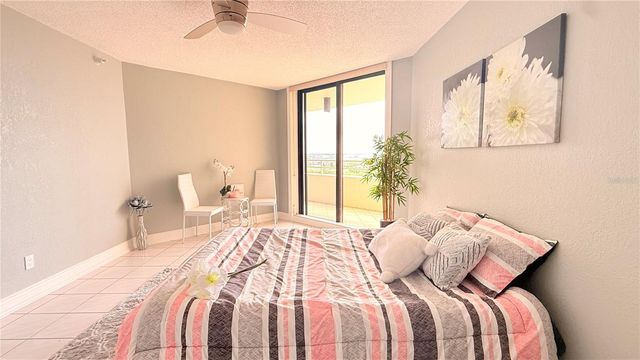 5940 PELICAN BAY PLAZA S 1105, Gulfport, FL 33707