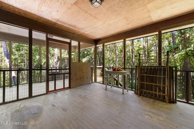 7091 Shiyou Road, Kiln, MS 39556