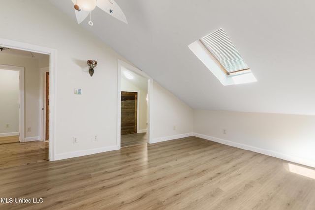 7091 Shiyou Road, Kiln, MS 39556