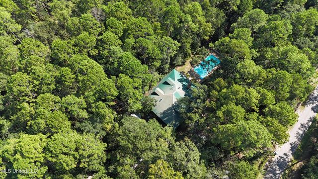 7091 Shiyou Road, Kiln, MS 39556