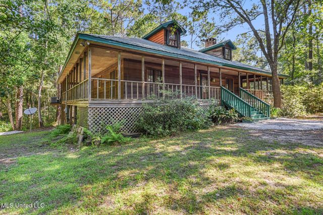 7091 Shiyou Road, Kiln, MS 39556