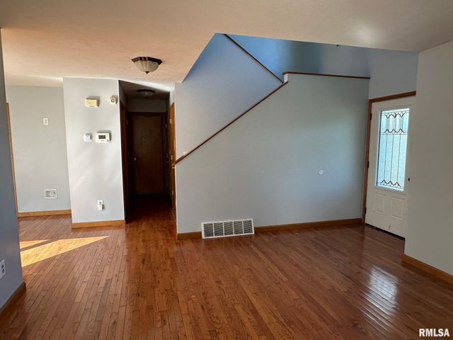 805 Knoll Pointe Place, Springfield, IL 62703