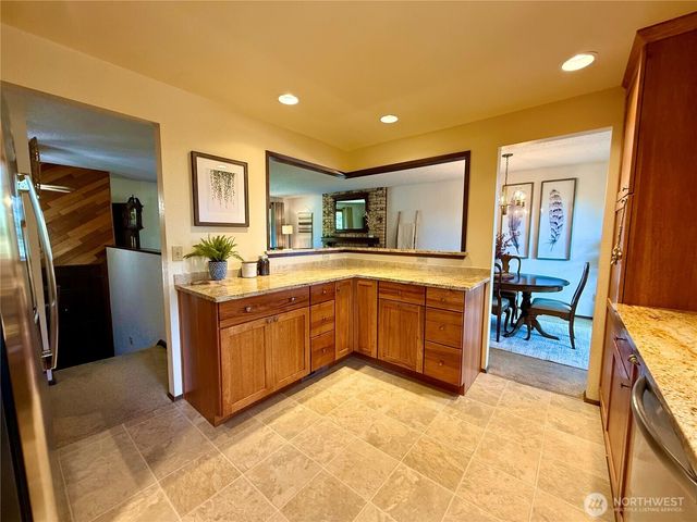 745 SW 13th Avenue, Oak Harbor, WA 98277