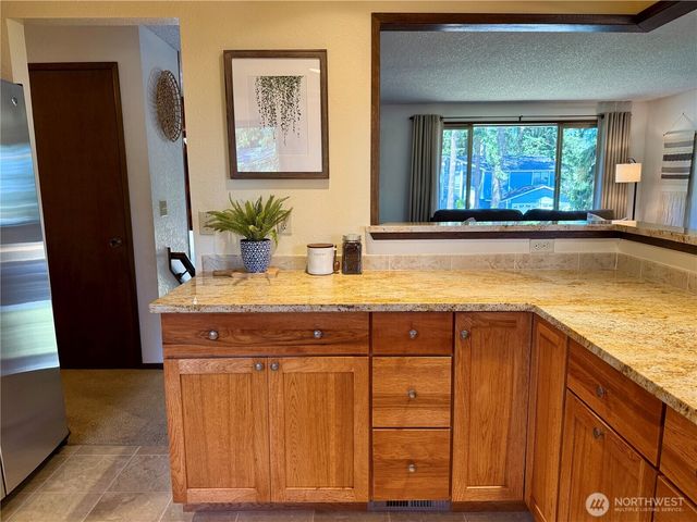 745 SW 13th Avenue, Oak Harbor, WA 98277