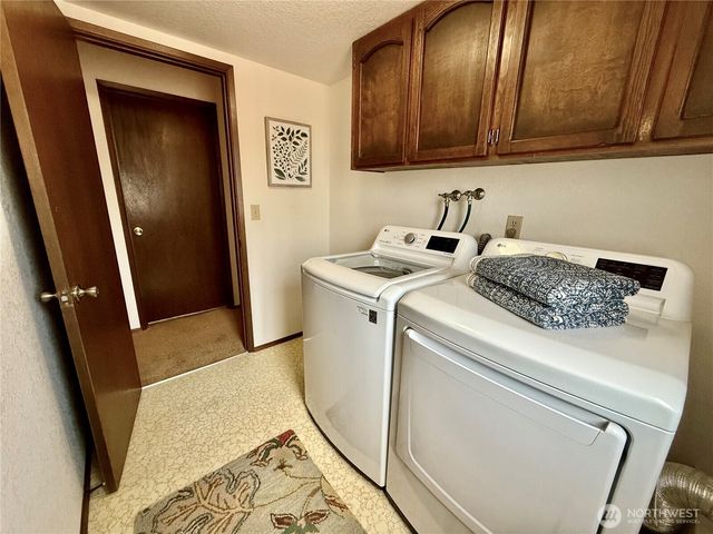 745 SW 13th Avenue, Oak Harbor, WA 98277