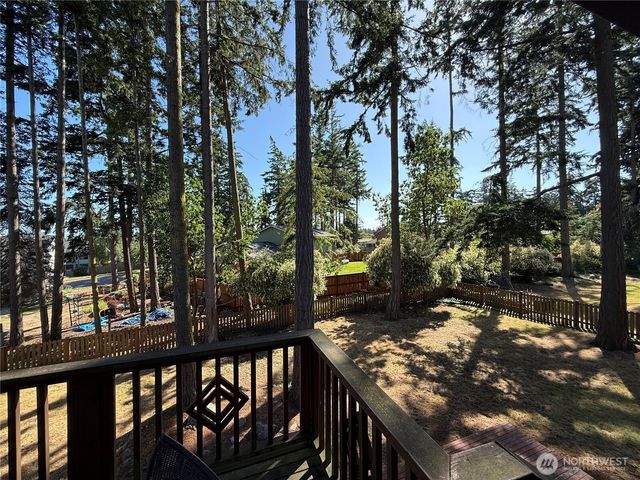 745 SW 13th Avenue, Oak Harbor, WA 98277