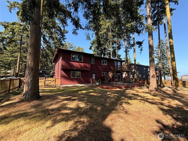 745 SW 13th Avenue, Oak Harbor, WA 98277