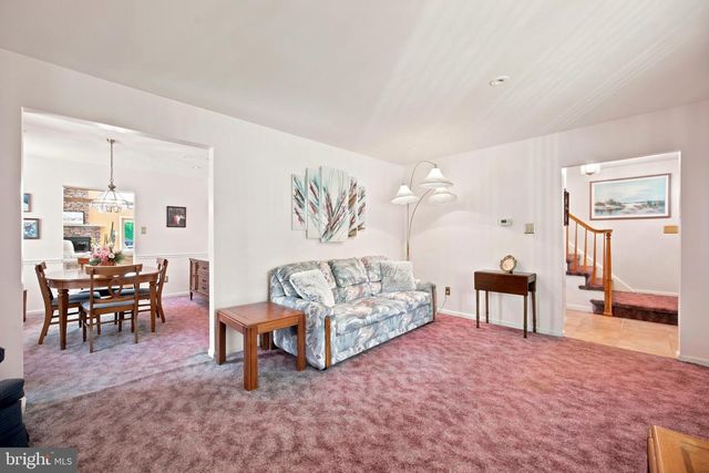 1004 GREEN LN, Secane, PA 19018