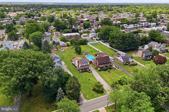 1004 GREEN LN, Secane, PA 19018