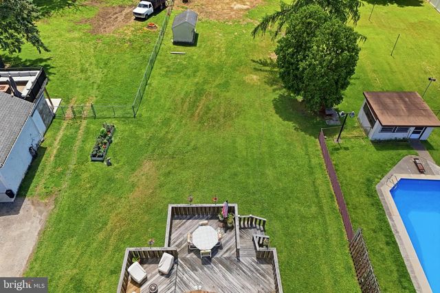 1004 GREEN LN, Secane, PA 19018