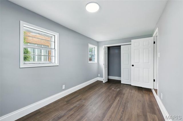 7443 Augusta Avenue, St Louis, MO 63121