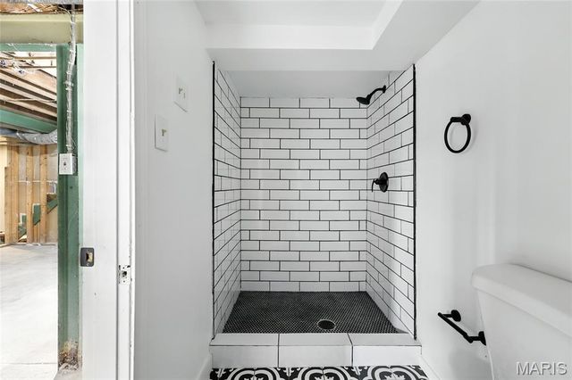 7443 Augusta Avenue, St Louis, MO 63121