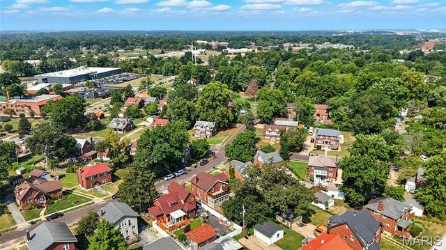 7443 Augusta Avenue, St Louis, MO 63121