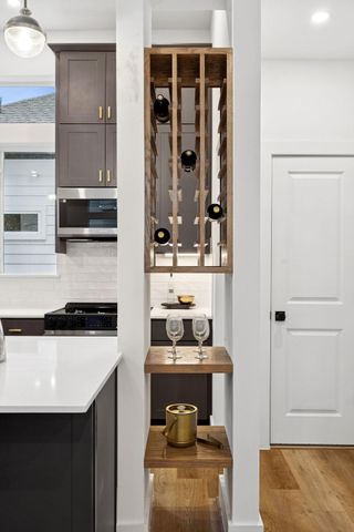 2125C Hoskins Drive, Houston, TX 77080