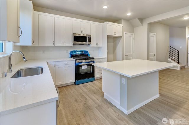 18204 37th Avenue Ct E, Tacoma, WA 98446