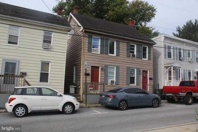 19 GARLINGER AVE, Hagerstown, MD 21740