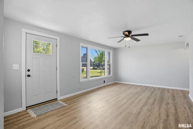 1511 36th Avenue, Moline, IL 61265